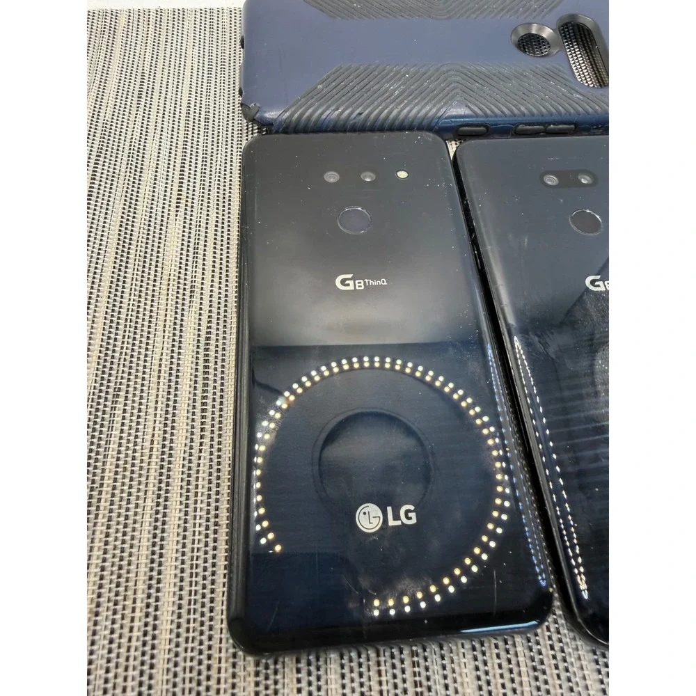 2x LG G8 ThinQ Black‎ Smartphone Lot Cracked Screen Locked For Parts or Repair